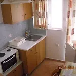 Apartman Demis *