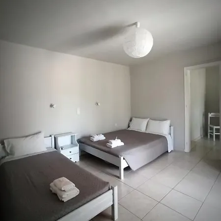 Demis Apartment Sidárion