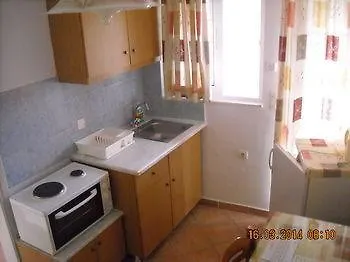 Apartment Demis *