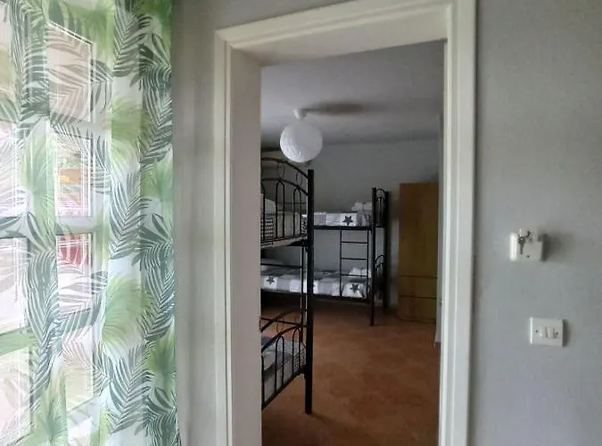 Demis Lejlighed Sidárion